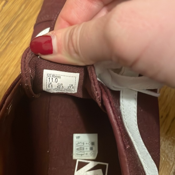 Old Skool Vans 11 - Picture 2 of 4